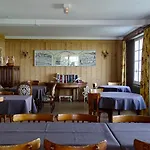 Hotel Les Hauts De *